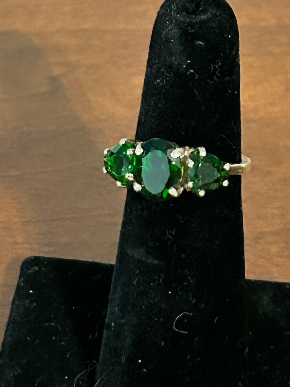 925 Sterling Silver Three Stone Emerald Ring Size 5.5 Oval Cut Deep Green